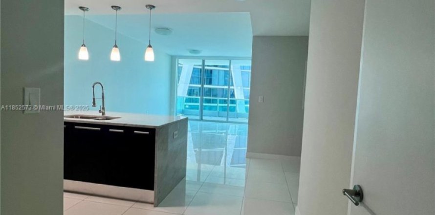 Condo à Miami, Floride, 1 chambre № 1877540
