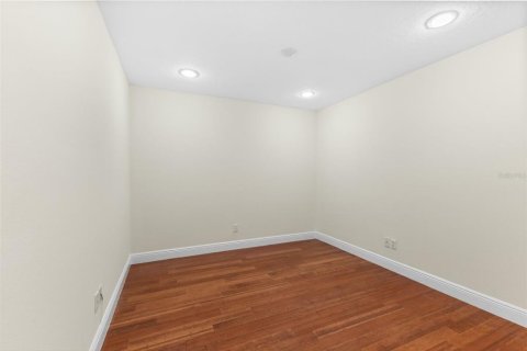 Townhouse in Bradenton, Florida 2 bedrooms, 132.76 sq.m. № 2102444 - photo 20