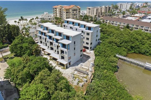 Copropriété à vendre à Indian Shores, Floride: 4 chambres, 287.35 m2 № 2400146 - photo 9