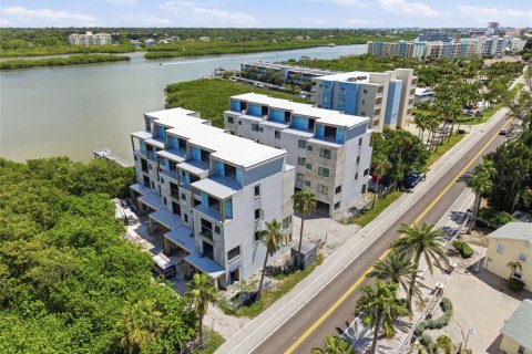 Copropriété à vendre à Indian Shores, Floride: 4 chambres, 287.35 m2 № 2400146 - photo 10