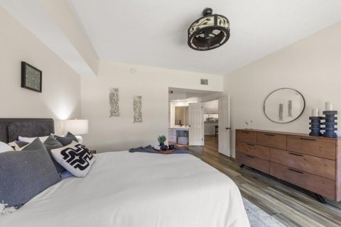 Condo in Seminole, Florida, 2 bedrooms № 2096183 - photo 21