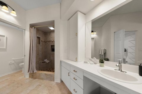 Condo in Seminole, Florida, 2 bedrooms № 2096183 - photo 24