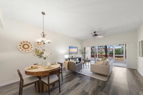 Condo in Seminole, Florida, 2 bedrooms № 2096183 - photo 13