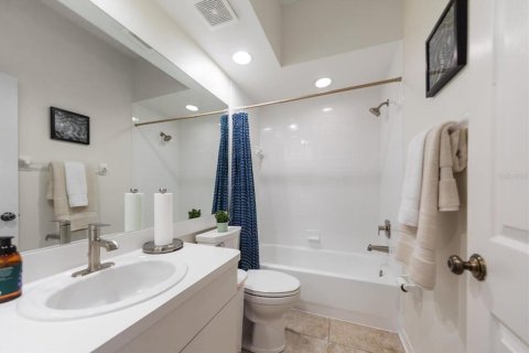Condo in Seminole, Florida, 2 bedrooms № 2096183 - photo 28