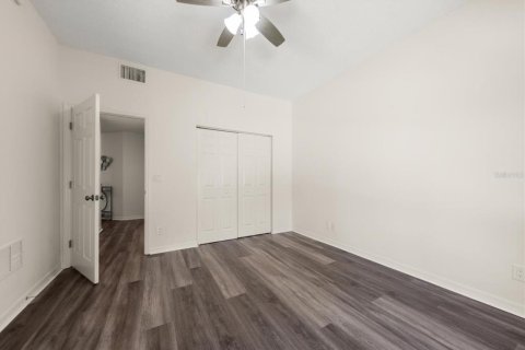 Condo in Seminole, Florida, 2 bedrooms № 2096183 - photo 27