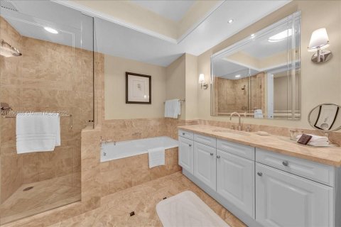 Condo in Miami, Florida, 2 bedrooms  № 1953466 - photo 20