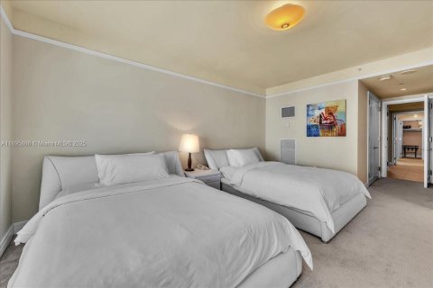 Condo in Miami, Florida, 2 bedrooms  № 1953466 - photo 24