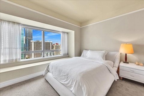 Condo in Miami, Florida, 2 bedrooms  № 1953466 - photo 25