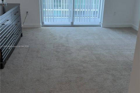 Купить кондоминиум в Майами, Флорида 2 спальни, 102.38м2, № 1955364 - фото 22