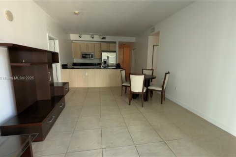 Купить кондоминиум в Майами, Флорида 2 спальни, 102.38м2, № 1955364 - фото 26