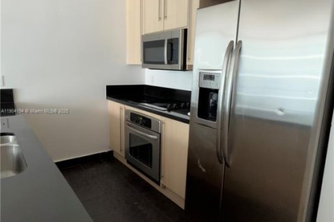 Купить кондоминиум в Майами, Флорида 2 спальни, 102.38м2, № 1955364 - фото 24