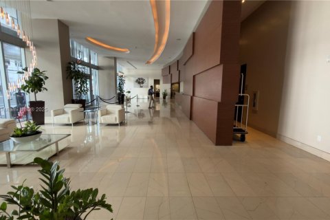 Купить кондоминиум в Майами, Флорида 2 спальни, 102.38м2, № 1955364 - фото 19