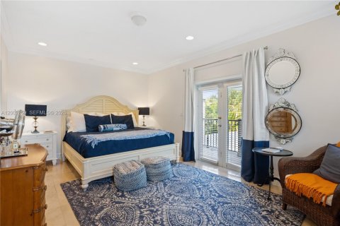 Townhouse in Miami, Florida 3 bedrooms, 205.13 sq.m. № 2066177 - photo 8