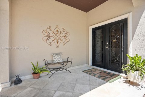 Townhouse in Miami, Florida 3 bedrooms, 205.13 sq.m. № 2066177 - photo 2