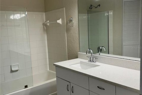 Condominio en alquiler en Orlando, Florida, 2 dormitorios, 97.64 m2 № 1908513 - foto 7