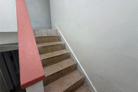 Townhouse in Miami Gardens, Florida 4 bedrooms, 136.57 sq.m. № 2087257 - photo 7