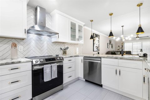 Adosado en alquiler en Fort Myers, Florida, 2 dormitorios, 117.61 m2 № 1422588 - foto 5