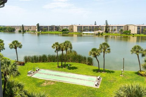 Condo in Bradenton, Florida, 2 bedrooms  № 2198699 - photo 26