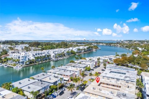 Copropriété à vendre à Miami Beach, Floride: 2 chambres, 96.62 m2 № 2047454 - photo 21