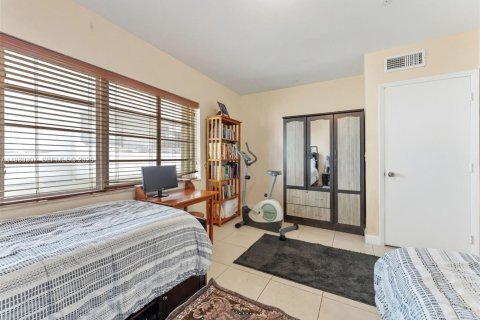 Copropriété à vendre à Miami Beach, Floride: 2 chambres, 96.62 m2 № 2047454 - photo 14