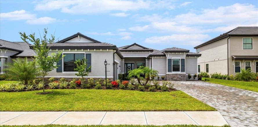 House in Bradenton, Florida 3 bedrooms, 260.03 sq.m. № 1816996