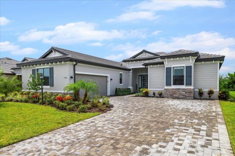 House in Bradenton, Florida 3 bedrooms, 260.03 sq.m. № 1816996 - photo 3