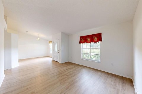 Villa ou maison à vendre à Palm Coast, Floride: 3 chambres, 151.43 m2 № 2318576 - photo 5