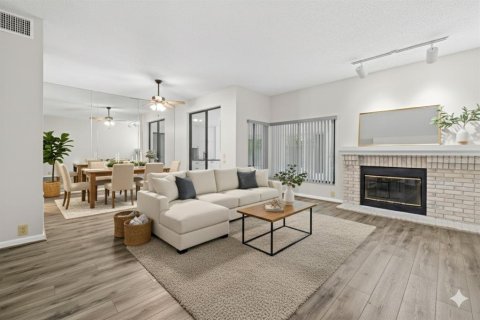 Condo in Palm Harbor, Florida, 3 bedrooms  № 1916296 - photo 3