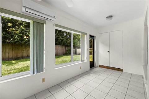 Condo in Palm Harbor, Florida, 3 bedrooms  № 1916296 - photo 29