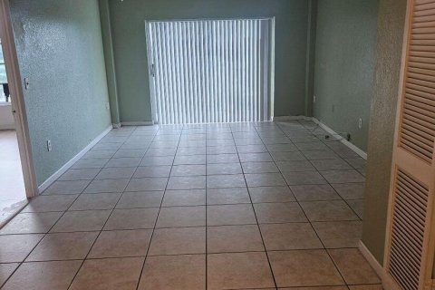 Copropriété à louer à Lauderhill, Floride: 2 chambres, 90.3 m2 № 2261987 - photo 4