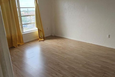 Copropriété à louer à Lauderhill, Floride: 2 chambres, 90.3 m2 № 2261987 - photo 10