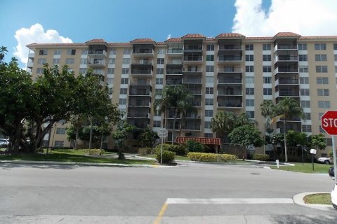 Condo à Lauderhill, Floride, 2 chambres  № 2261987