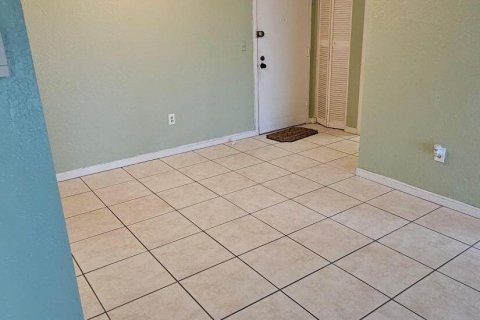 Copropriété à louer à Lauderhill, Floride: 2 chambres, 90.3 m2 № 2261987 - photo 5