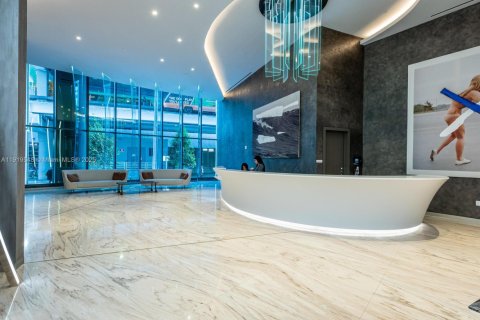 Condo in Miami, Florida, 1 bedroom  № 2052742 - photo 4