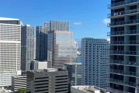 Condo in Miami, Florida, 1 bedroom  № 2052742 - photo 3
