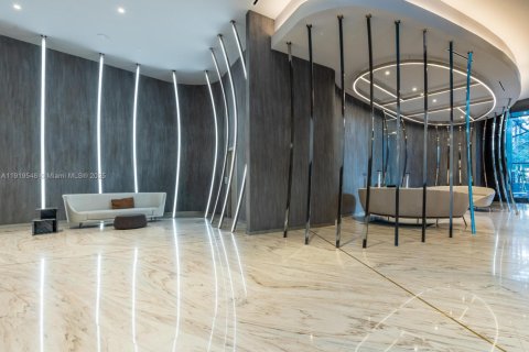 Condo in Miami, Florida, 1 bedroom  № 2052742 - photo 8