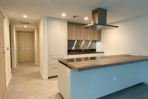 Condo in Miami, Florida, 1 bedroom  № 2052742 - photo 10