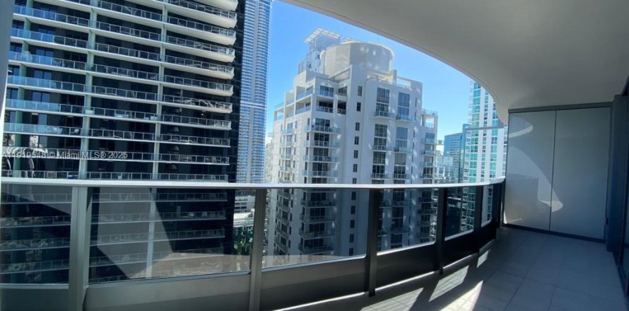 Condo in Miami, Florida, 1 bedroom  № 2052742