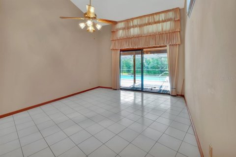 Villa ou maison à vendre à DeLand, Floride: 4 chambres, 260.13 m2 № 1869163 - photo 23