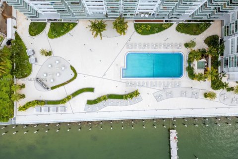 Condominio en venta en Miami Beach, Florida, 1 dormitorio, 79.15 m2 № 2032598 - foto 21