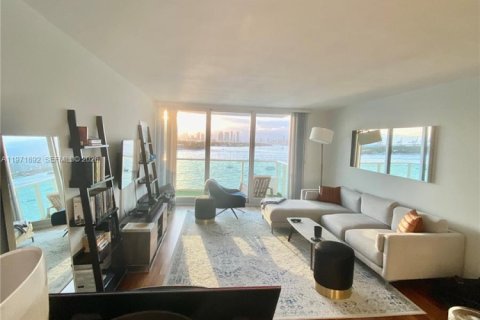 Condominio en venta en Miami Beach, Florida, 1 dormitorio, 79.15 m2 № 2032598 - foto 8
