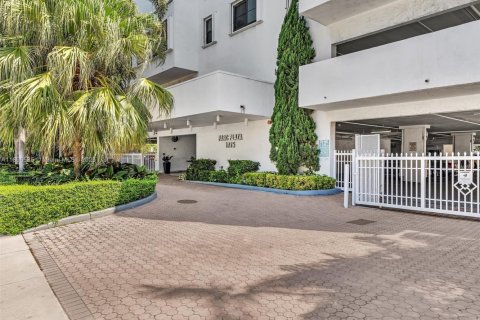 Condo à Miami Beach, Floride, 2 chambres  № 2080229