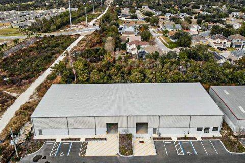 Propiedad comercial en alquiler en DeBary, Florida № 1813562 - foto 2