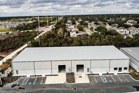 Propiedad comercial en alquiler en DeBary, Florida № 1813562 - foto 3