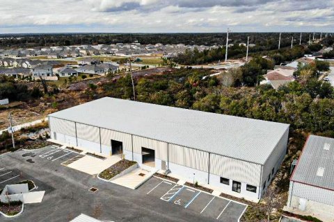 Propiedad comercial en alquiler en DeBary, Florida № 1813562 - foto 6