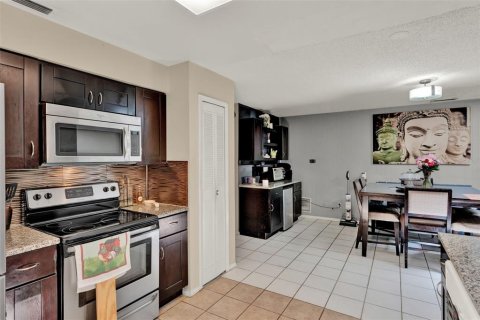 Casa en venta en Casselberry, Florida, 3 dormitorios, 146.6 m2 № 1736792 - foto 12