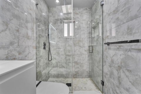 Купить виллу или дом в Майами, Флорида 3 спальни, 156.08м2, № 1943549 - фото 14