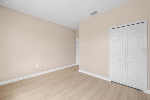 House in Sebring, Florida 3 bedrooms, 140.75 sq.m. № 1674001 - photo 12