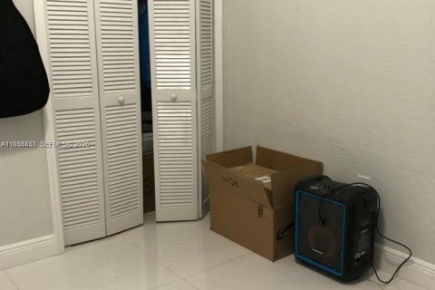 Adosado en venta en Homestead, Florida, 2 dormitorios, 85.38 m2 № 2054944 - foto 6