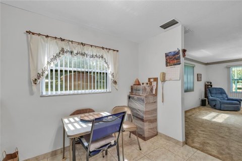 Villa ou maison à vendre à Lakeland, Floride: 2 chambres, 110.46 m2 № 2425927 - photo 8